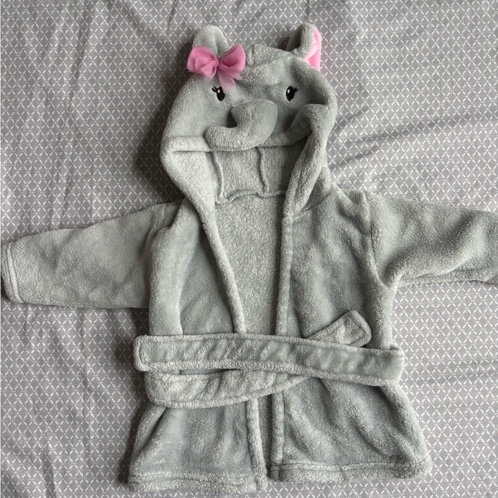 Gray Elephant Baby Robe Size 0-9 Months